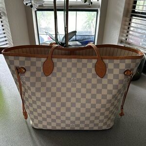 Louis Vuitton Neverfull MM Tote – Damier Azur Canvas